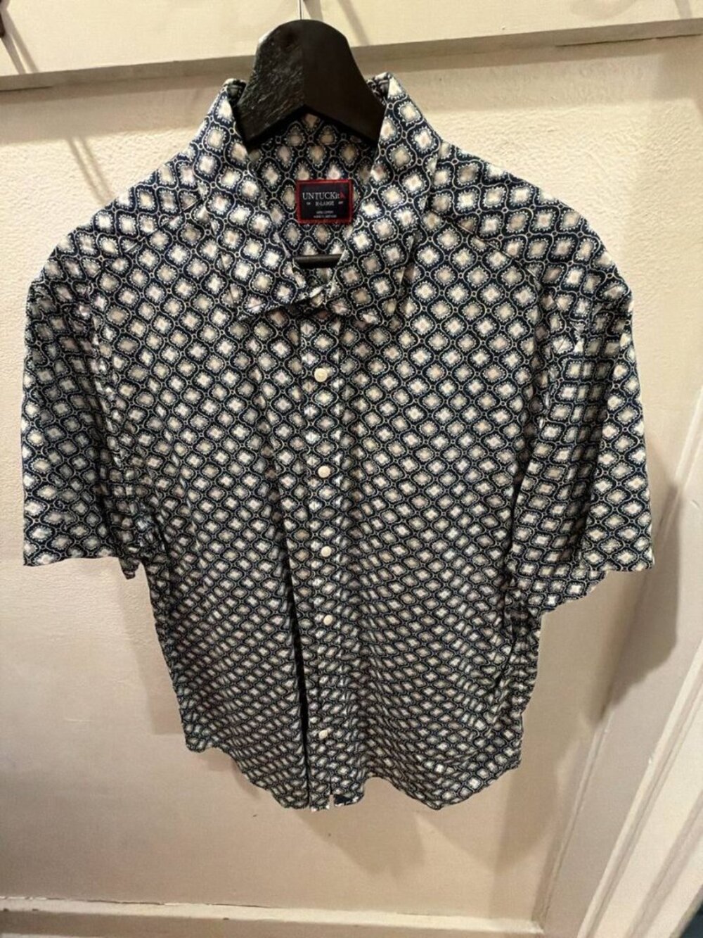 UNTUCKit Short Sleeve Navy Geometric XL